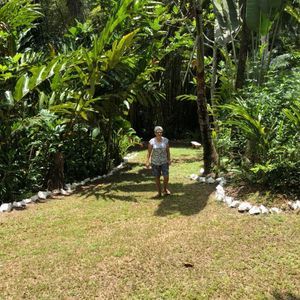 Meet your Posher, Elvira